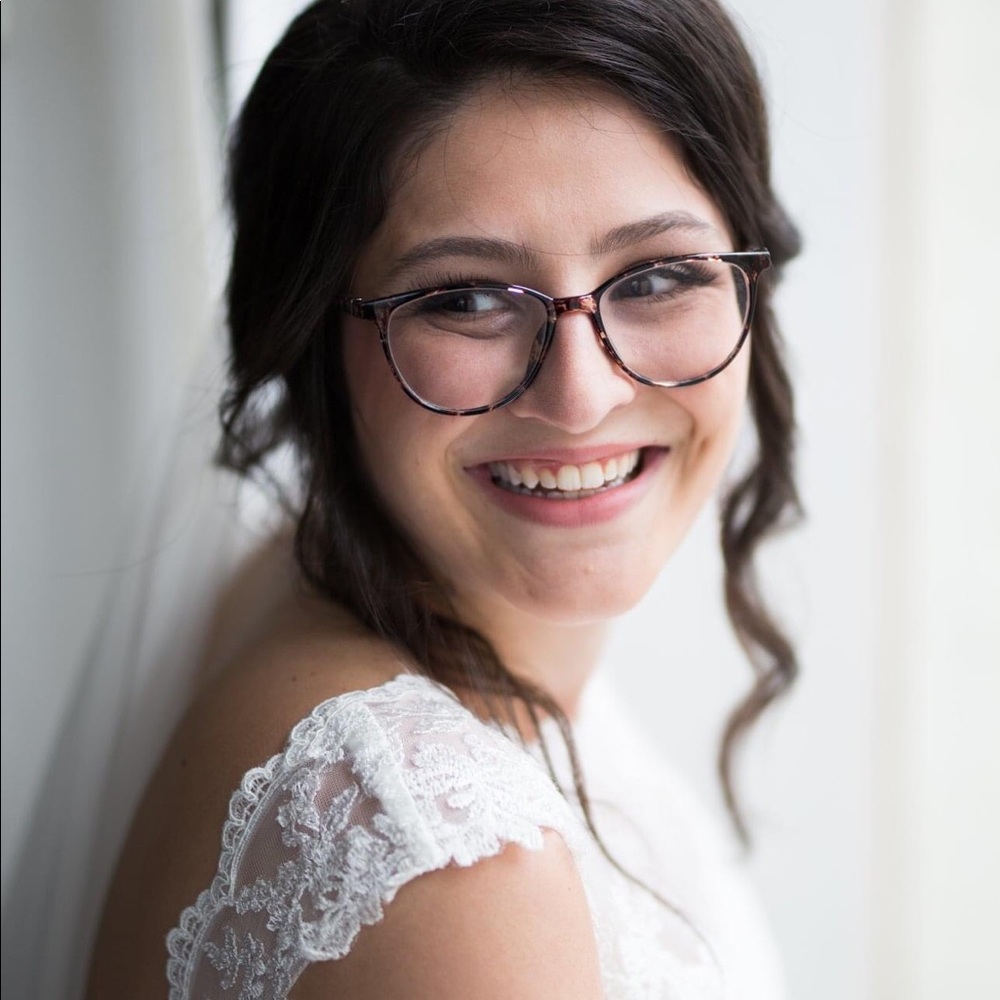 Meet your Posher, Pamela